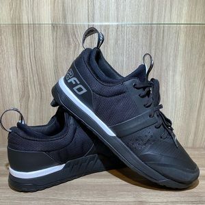 New Specialized 2fo Flat shoes Size 9.5 US/42 EU